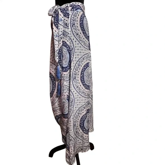 Calypso St. Barth Durna Medallion Silk Blue Cream Paisley Size Large - Picture 9 of 9